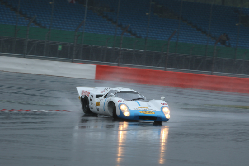 Illustration for article titled Ogle At The Best Cars Racing At The Silverstone Classic